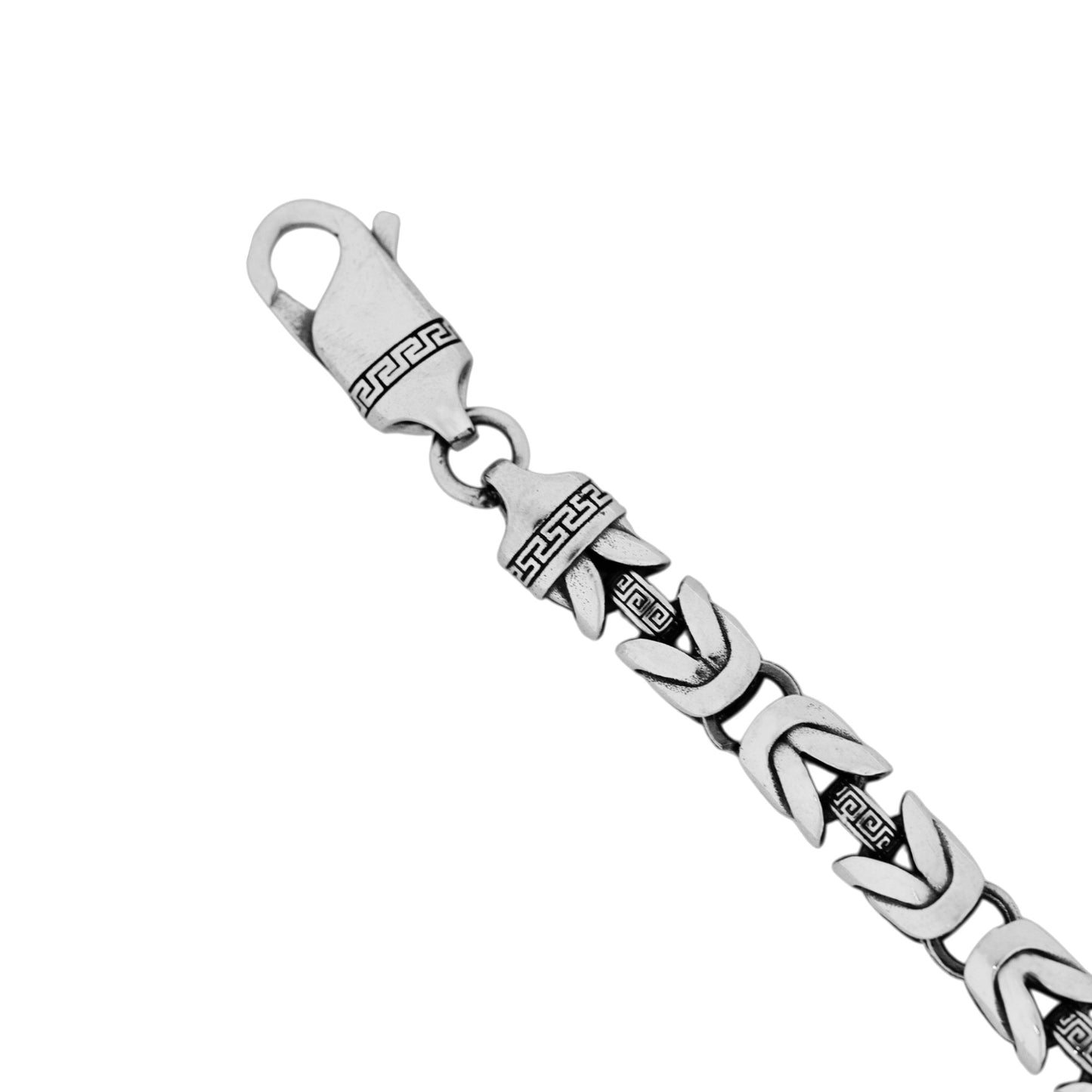 Clasp detail of men’s Vintara Link bracelet in silver – Aayraa