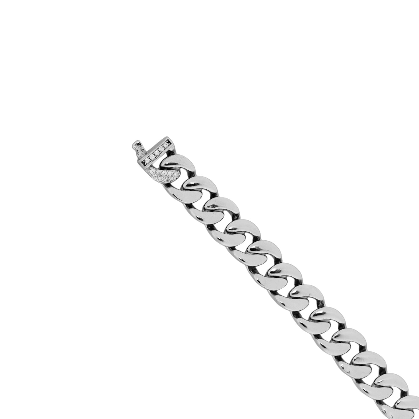 Clasp detail of men’s Titan Edge bracelet in silver – Aayraa